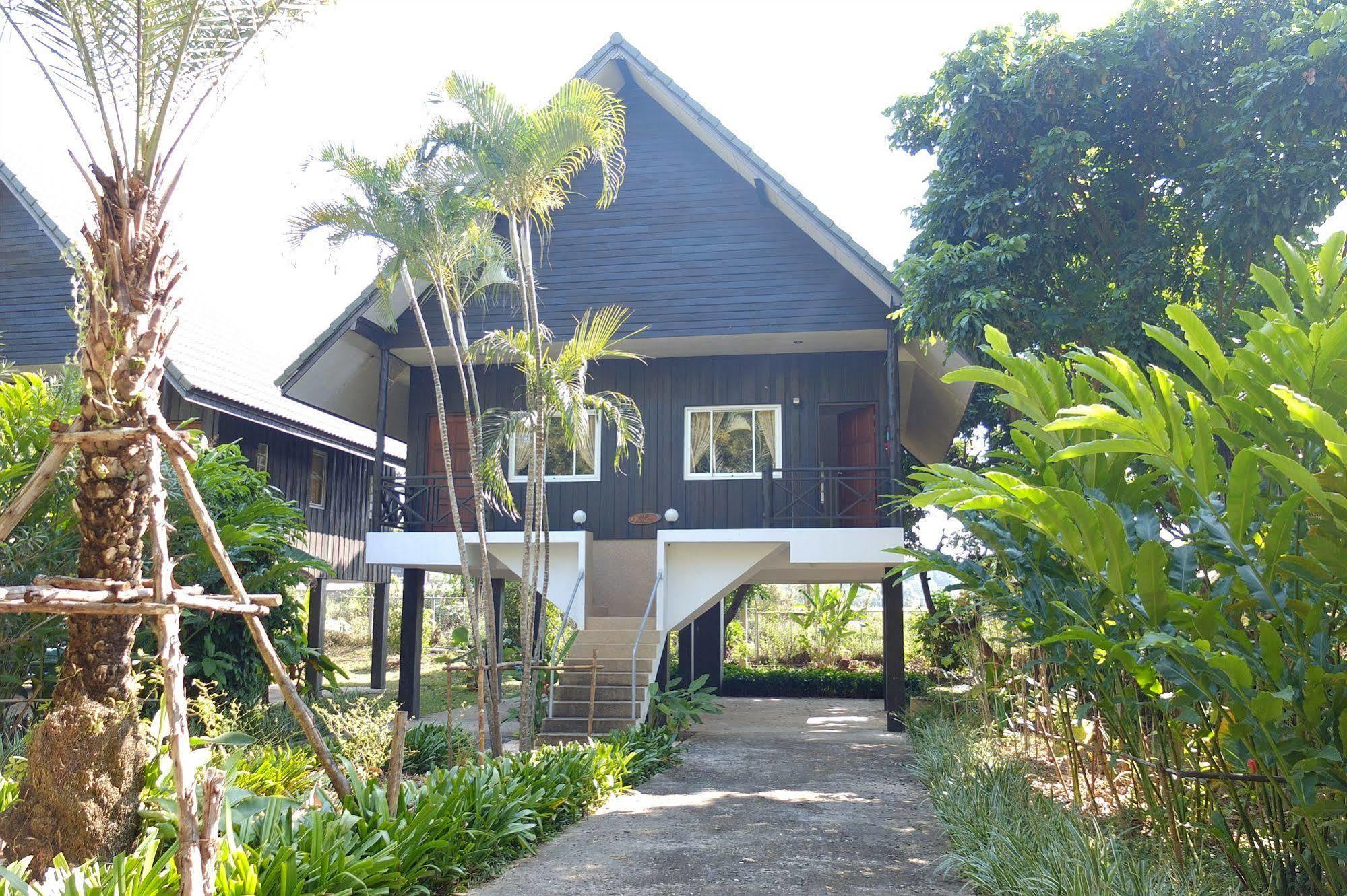 Tianna Garden Village Chiang Mai Exterior photo