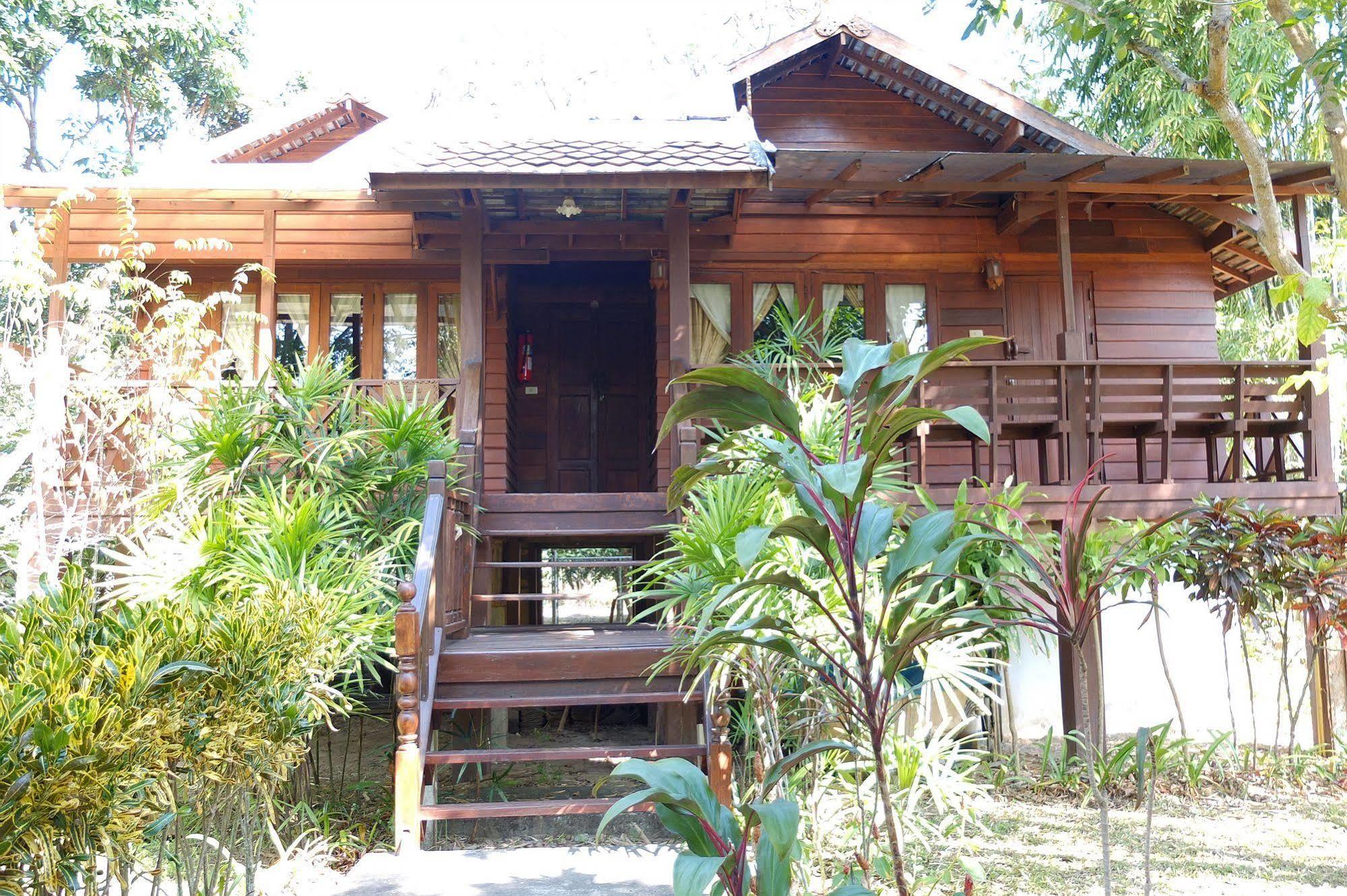 Tianna Garden Village Chiang Mai Exterior photo