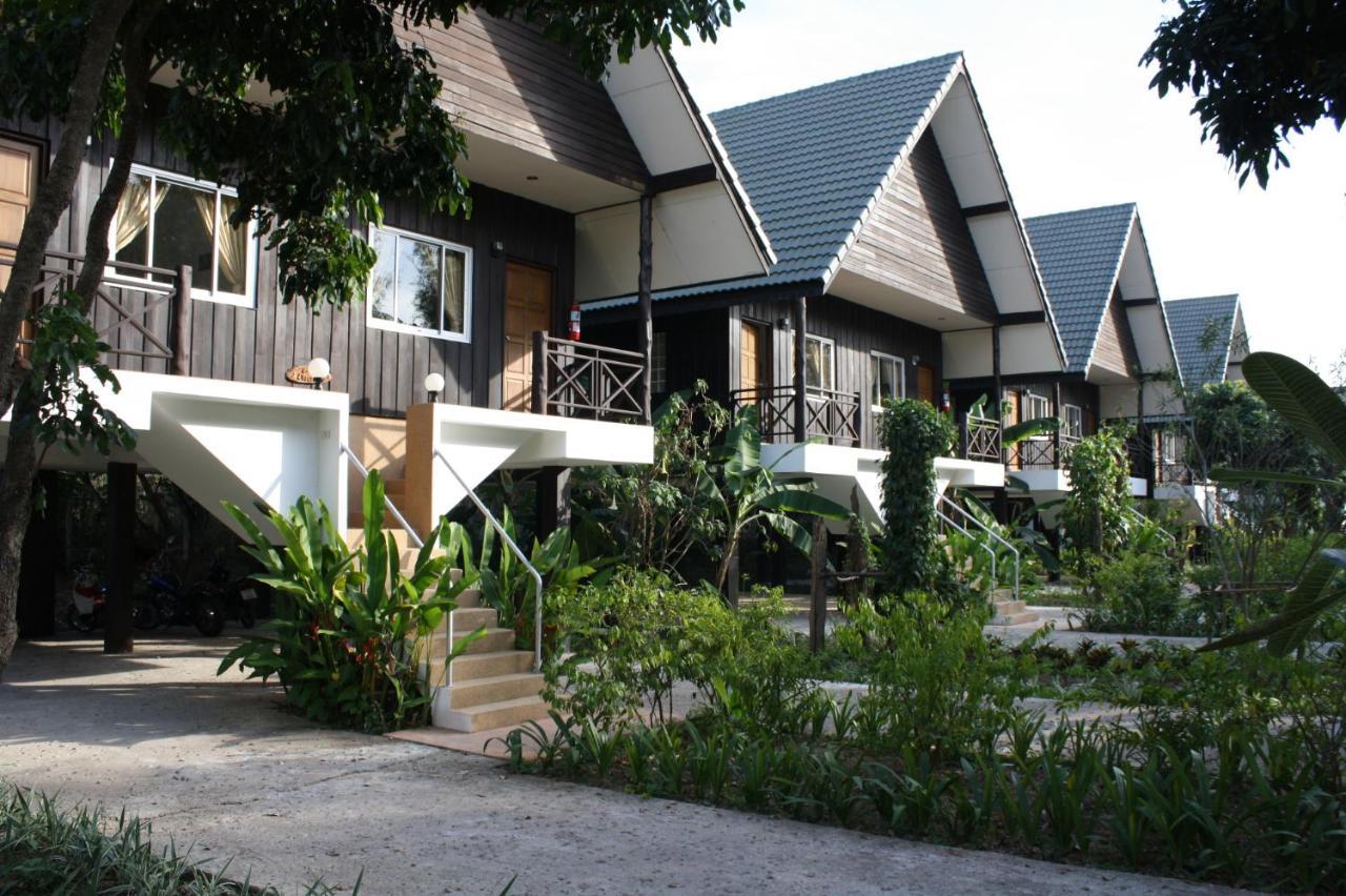 Tianna Garden Village Chiang Mai Exterior photo
